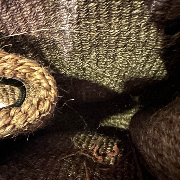 Burlap type Shell Shoulder Bag - Picture 7 of 7